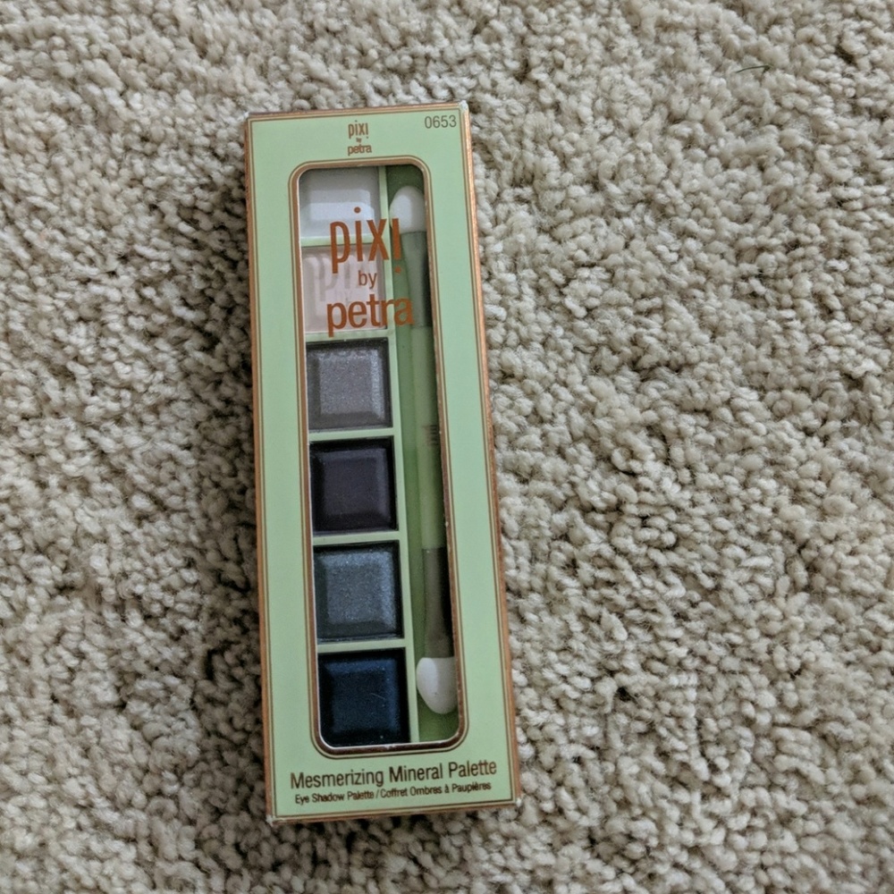 Pixi by petra mineral palette - 😍 $25